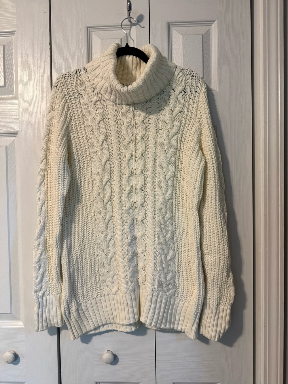 GAP Cream Cable Turtleneck Sweater